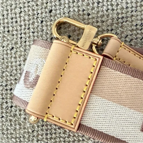 Louis Vuitton Bandouliere Strap for speedy 20. - Picture 8 of 11